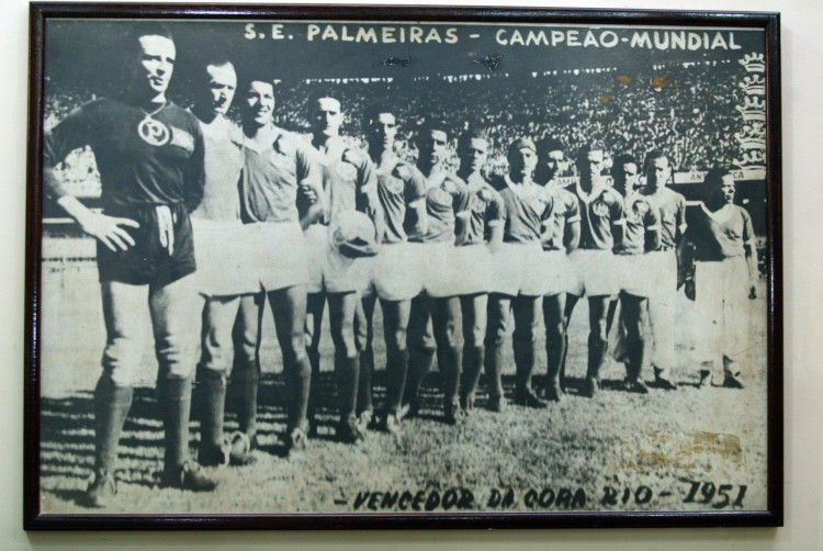 Folha de Naviraí - Há 65 anos, Palmeiras vencia o 1º Mundial de clubes no  Maracanã